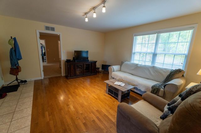 403 Aspen Drive, London, KY 40741