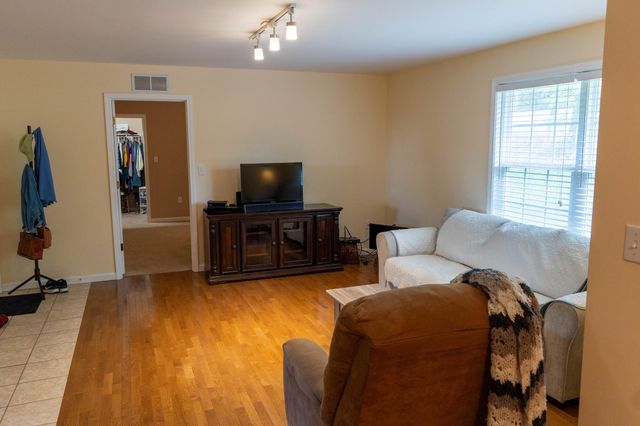 403 Aspen Drive, London, KY 40741