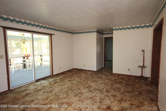 1694 W Solon Road, Dewitt, MI 48820