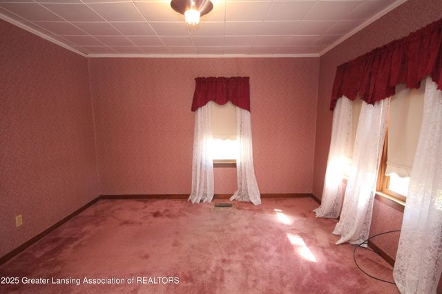 1694 W Solon Road, Dewitt, MI 48820