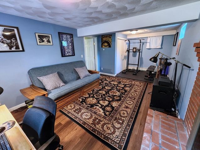 4 Amherst St, Billerica, MA 01862