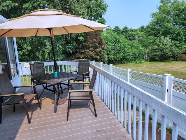 4 Amherst St, Billerica, MA 01862