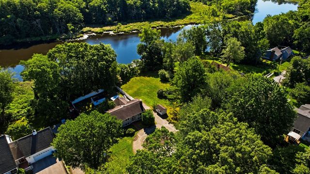 4 Amherst St, Billerica, MA 01862