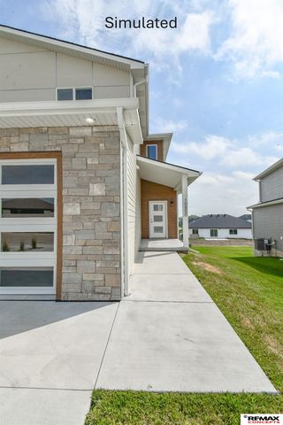 10856 Legends Lane, Lincoln, NE 68527