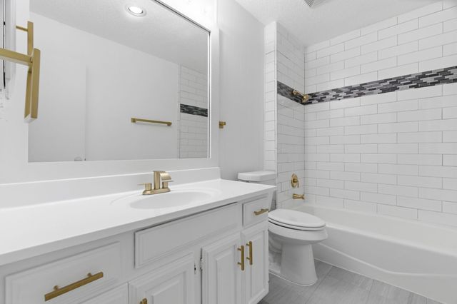 2253 Spicewood Lane, Carrollton, TX 75006