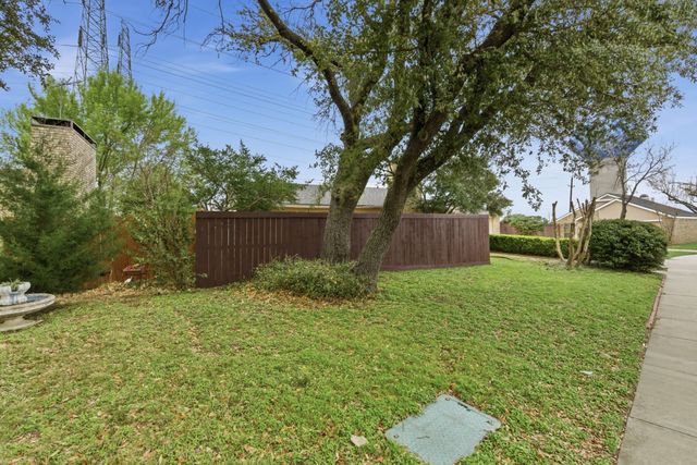 2253 Spicewood Lane, Carrollton, TX 75006