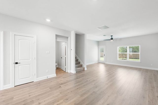 332 Live Oak Lane, Hutchins, TX 75141