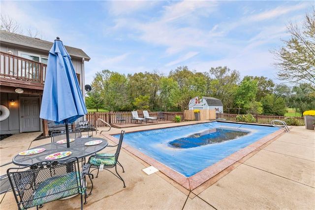 201 E 177th Street, Belton, MO 64012