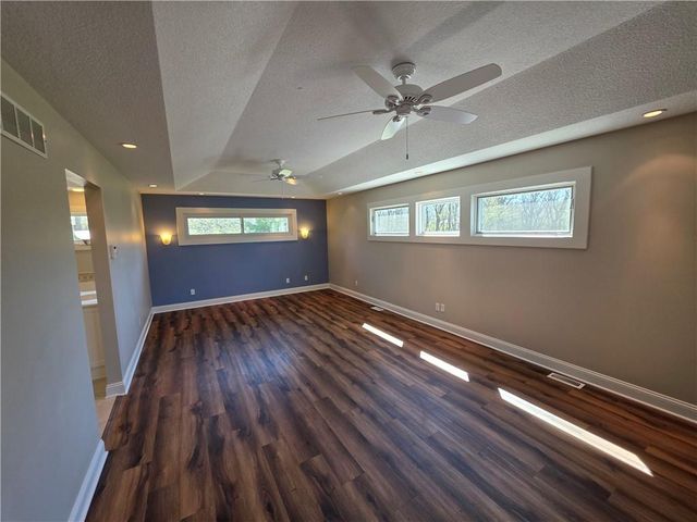 201 E 177th Street, Belton, MO 64012