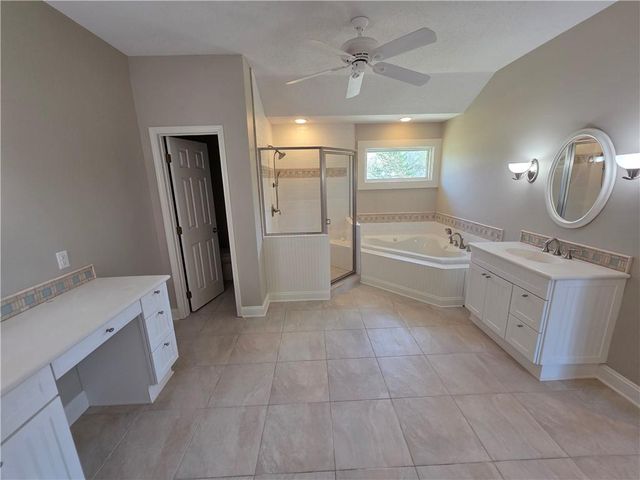 201 E 177th Street, Belton, MO 64012