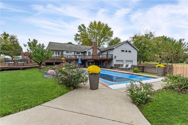 201 E 177th Street, Belton, MO 64012
