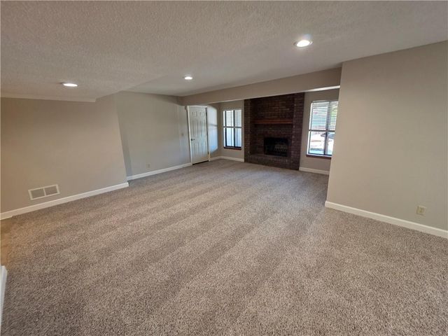 201 E 177th Street, Belton, MO 64012