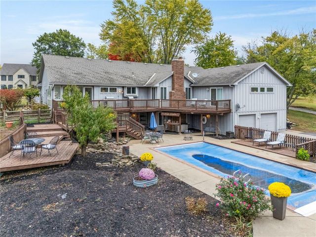 201 E 177th Street, Belton, MO 64012