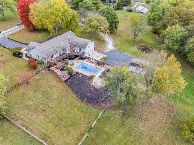 201 E 177th Street, Belton, MO 64012