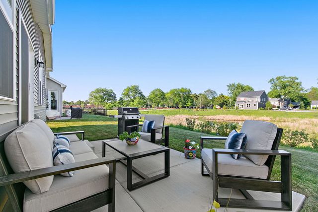 128 Furnas Drive, Batavia, IL 60510