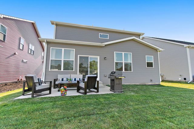 128 Furnas Drive, Batavia, IL 60510