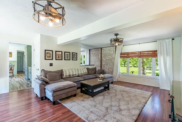 1212 Algonquin Road, Fox River Grove, IL 60021