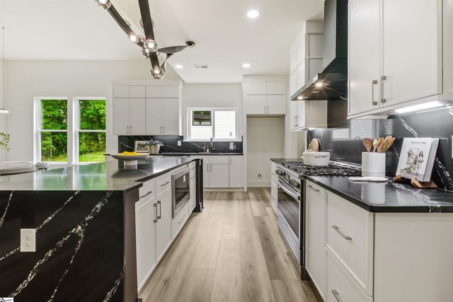803 Garlington Avenue, Greenville, SC 29615