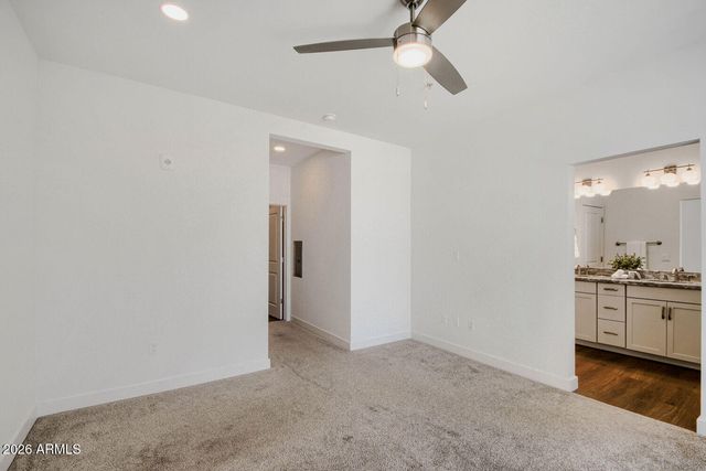 2511 W QUEEN CREEK Road 276, Chandler, AZ 85248