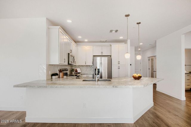 2511 W QUEEN CREEK Road 276, Chandler, AZ 85248