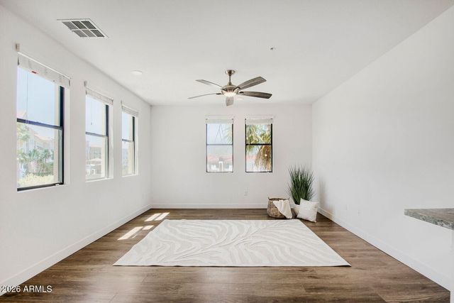 2511 W QUEEN CREEK Road 276, Chandler, AZ 85248