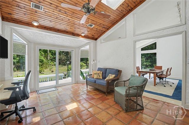 26 Hemingway Drive, Savannah, GA 31411