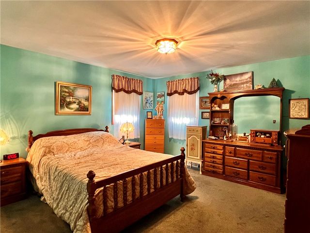 1306 Locust Ave, North Apollo, PA 15673