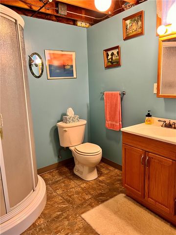 1306 Locust Ave, North Apollo, PA 15673