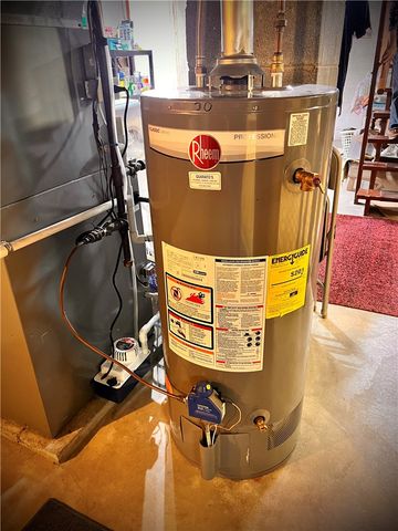 1306 Locust Ave, North Apollo, PA 15673