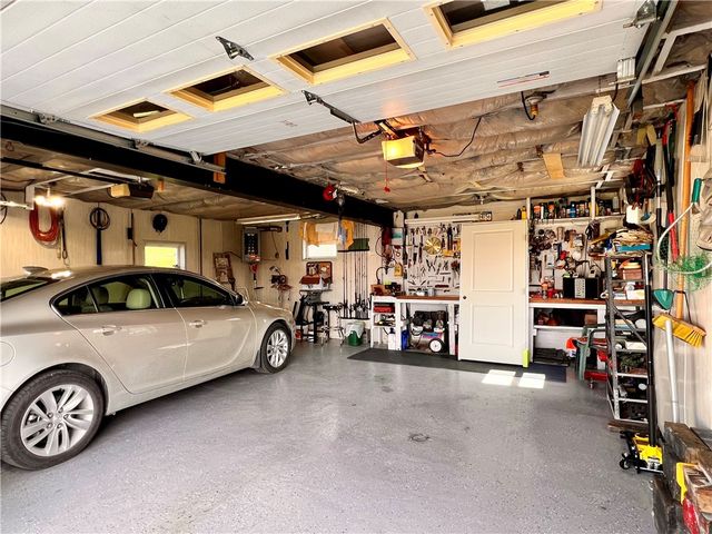 1306 Locust Ave, North Apollo, PA 15673