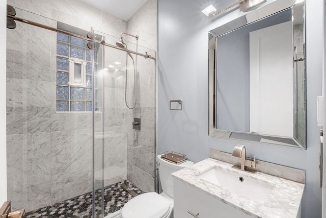 2442 W Madison Street 1, Chicago, IL 60612