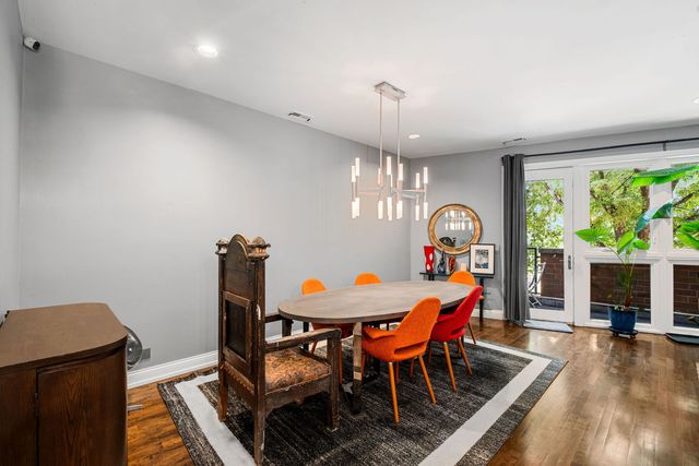 2442 W Madison Street 1, Chicago, IL 60612