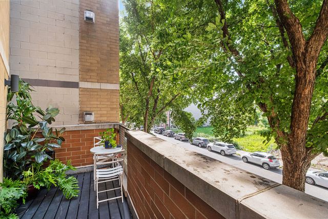 2442 W Madison Street 1, Chicago, IL 60612