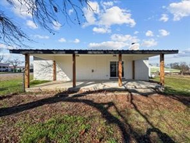 501 Roach Street, Bowie, TX 76230