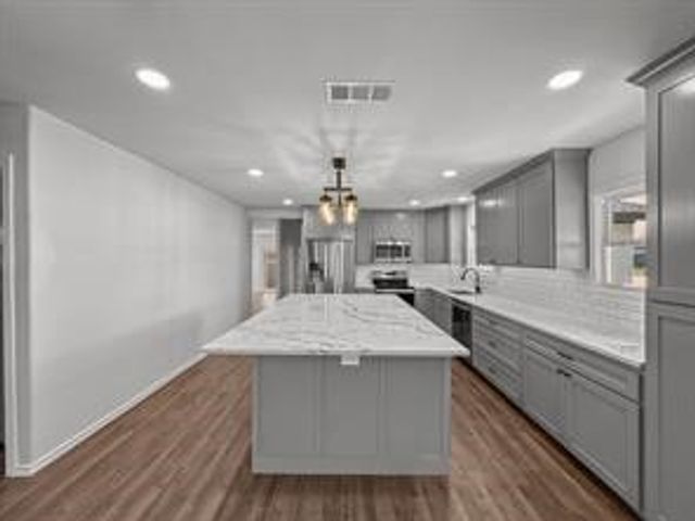 501 Roach Street, Bowie, TX 76230