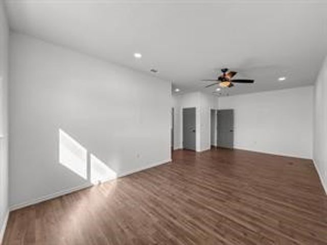 501 Roach Street, Bowie, TX 76230