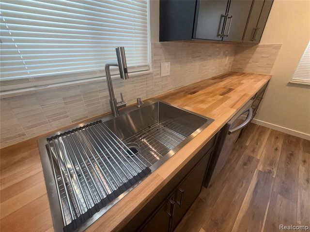 7643 Rivard Avenue, Warren, MI 48091