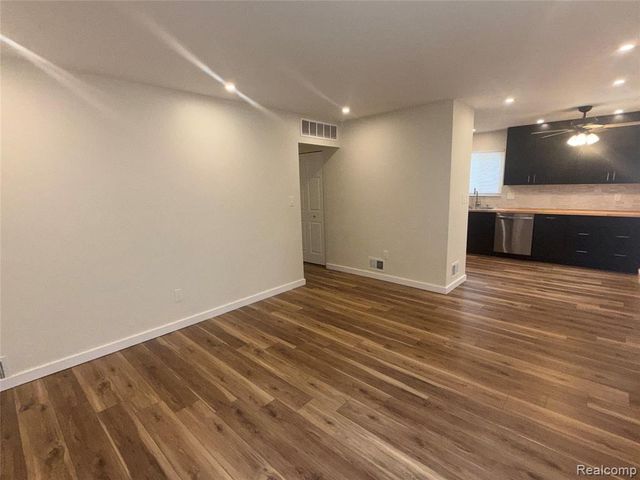 7643 Rivard Avenue, Warren, MI 48091