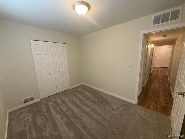 7643 Rivard Avenue, Warren, MI 48091