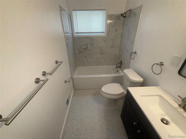 7643 Rivard Avenue, Warren, MI 48091