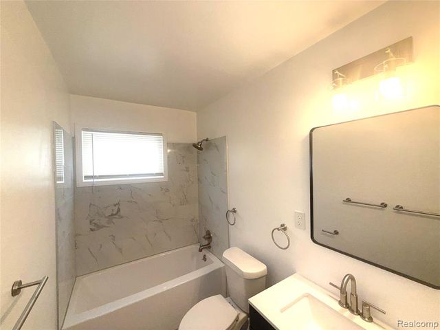 7643 Rivard Avenue, Warren, MI 48091