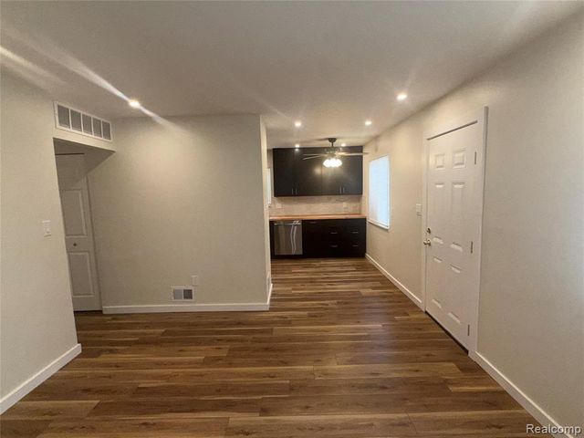 7643 Rivard Avenue, Warren, MI 48091