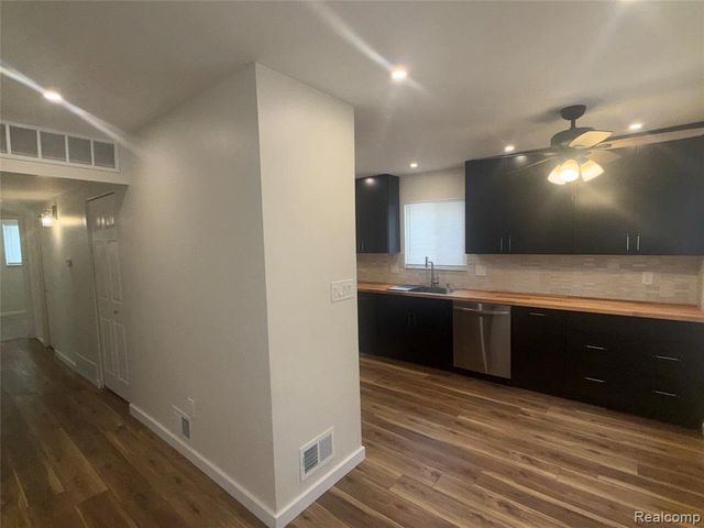 7643 Rivard Avenue, Warren, MI 48091