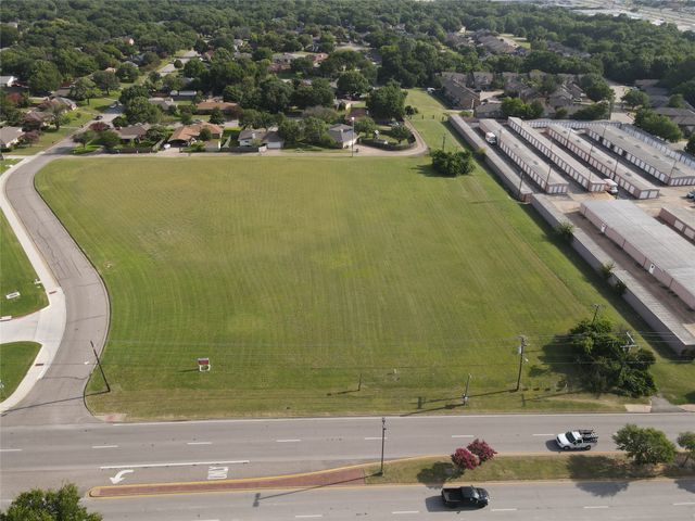 1101 E Belt Line Road, Desoto, TX 75115
