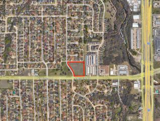 1101 E Belt Line Road, Desoto, TX 75115