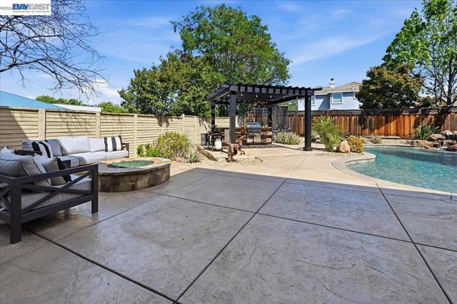 1499 Aspen Ct, Livermore, CA 94551
