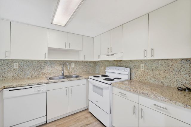 321 Gulfstream Road, Dania Beach, FL 33004