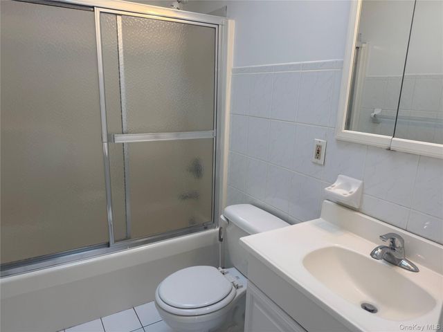 219 Manhattan Avenue, Westbury, NY 11590