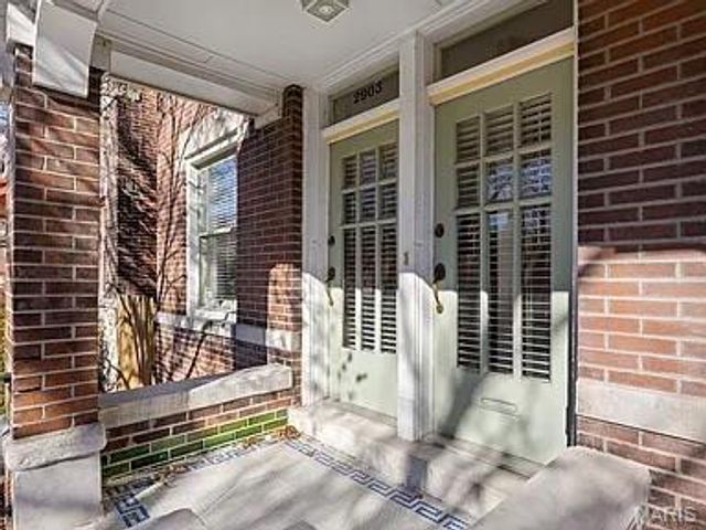 2901 Sidney Street, St Louis, MO 63104