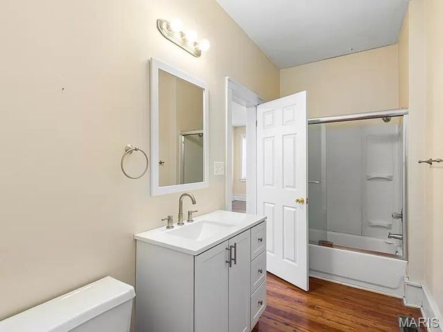 2901 Sidney Street, St Louis, MO 63104